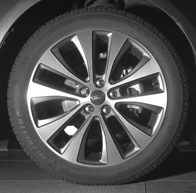 Used 2019 Ford Fusion SE AWD/4WD image 11