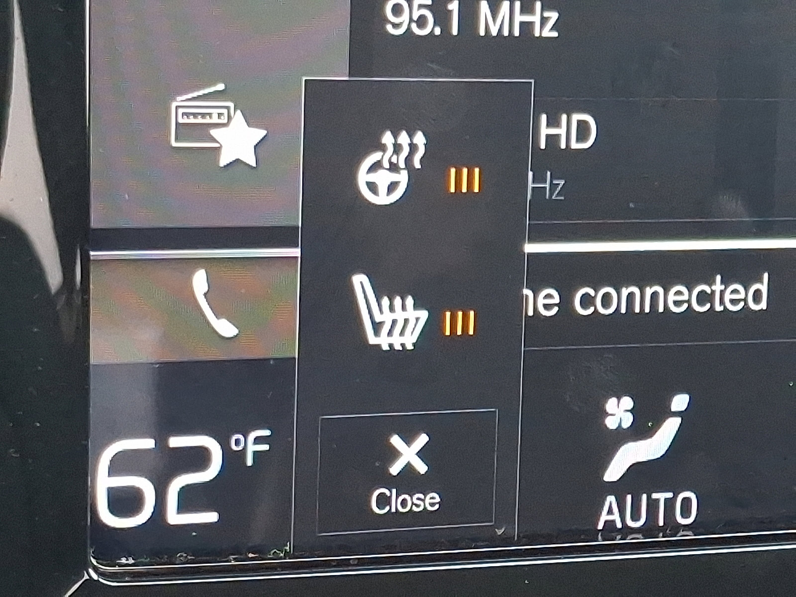 Used 2019 Volvo XC40 T5 Momentum image 25