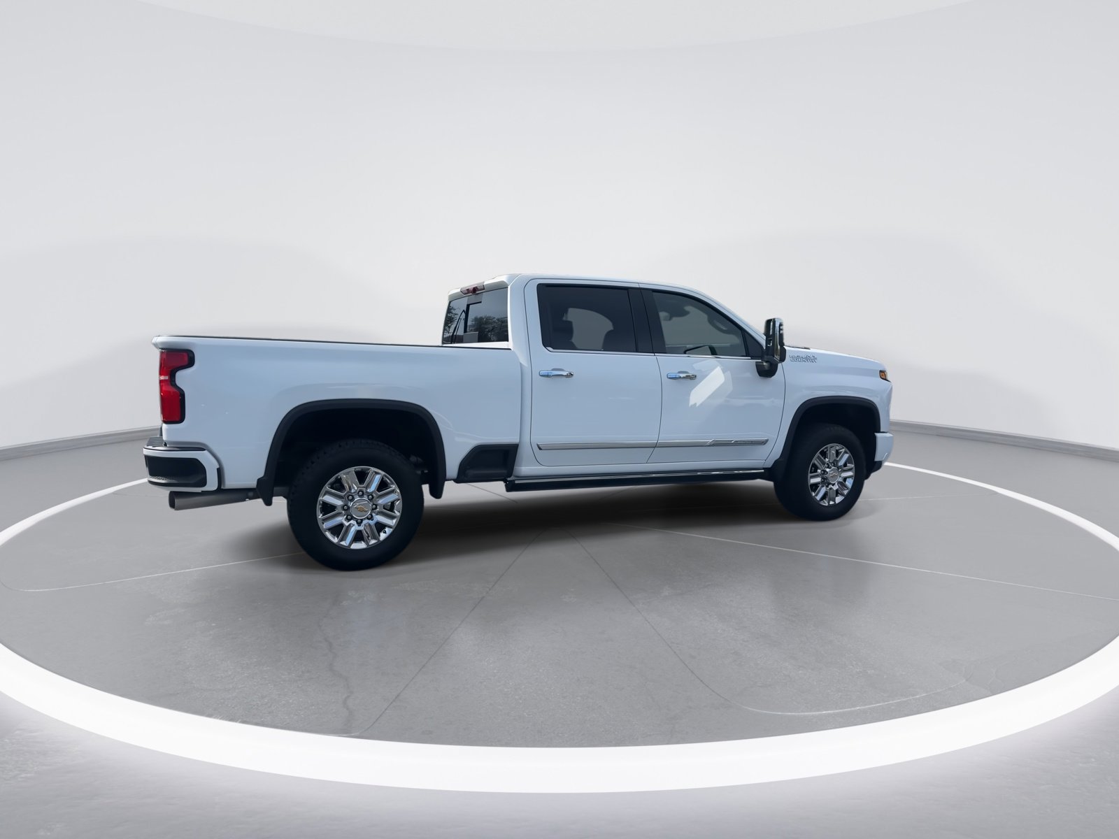 Certified 2026 Chevrolet Silverado 2500 High Country w/ Technology Package AWD/4WD image 9