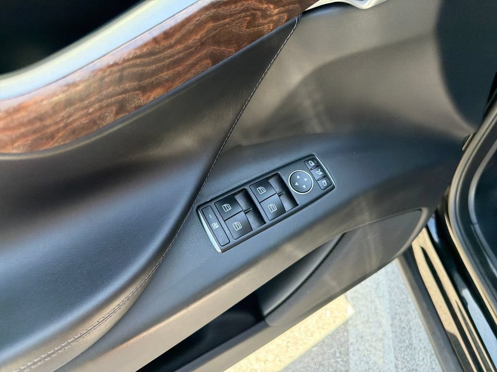 Used 2018 Tesla Model X 100D AWD/4WD image 19