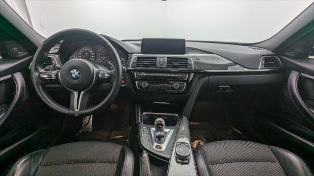 Used 2017 BMW M3 RWD image 23