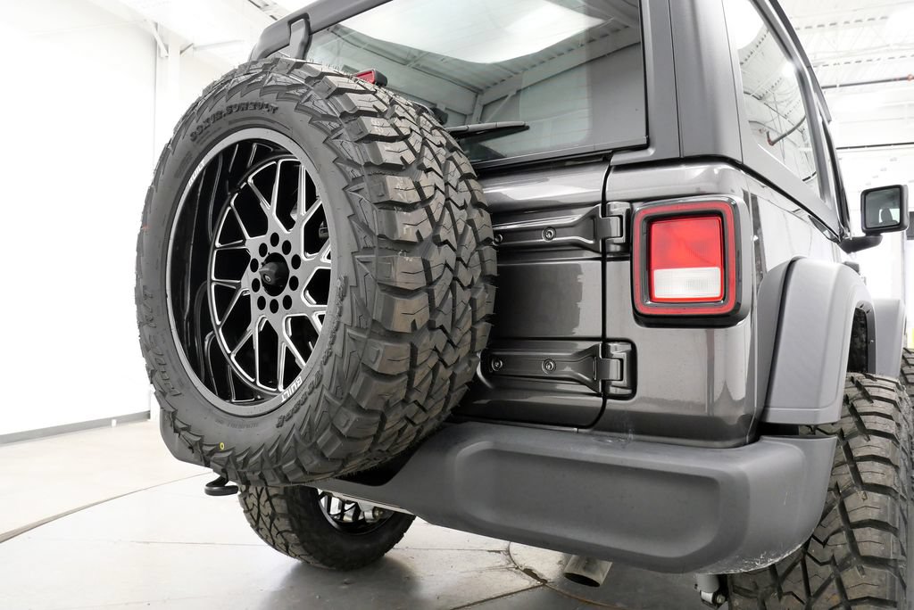 Used 2024 Jeep Wrangler Sport AWD/4WD image 31