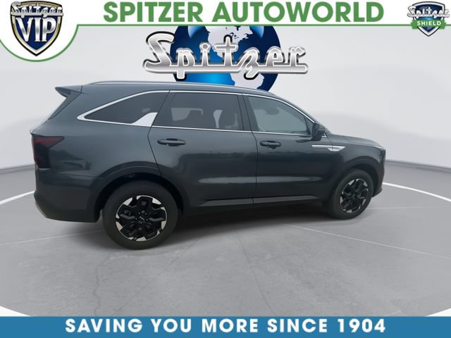 Used 2025 Kia Sorento S AWD/4WD image 9