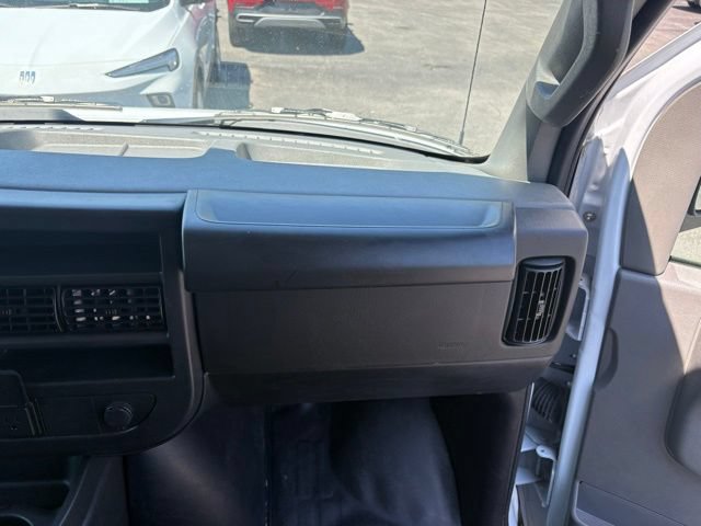 Used 2024 Chevrolet Express 2500 w/ Driver Convenience Package RWD image 18