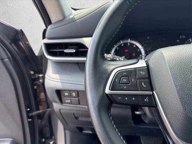 Certified 2025 Toyota Highlander XLE AWD/4WD image 18