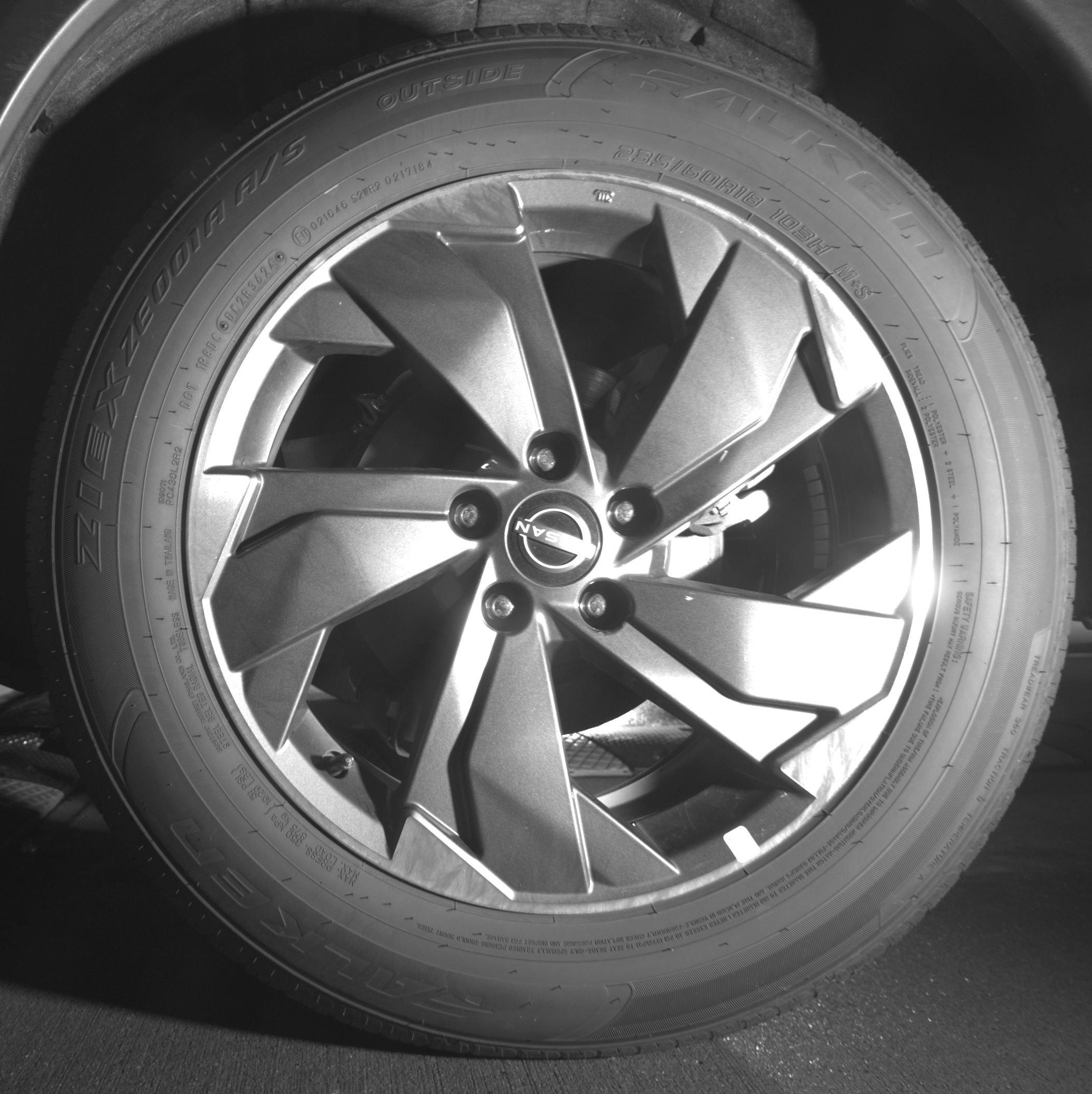 Used 2025 Nissan Rogue SV image 14