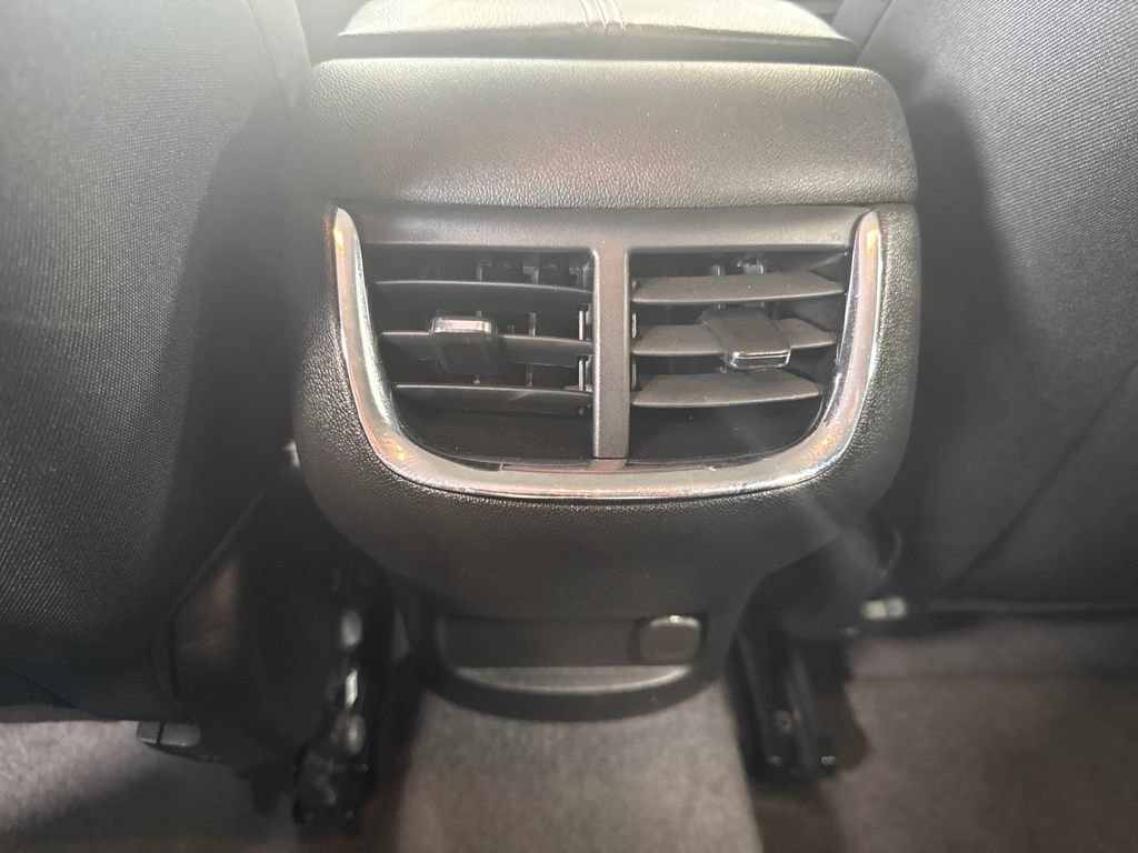 Used 2024 Chevrolet Malibu LT FWD image 12