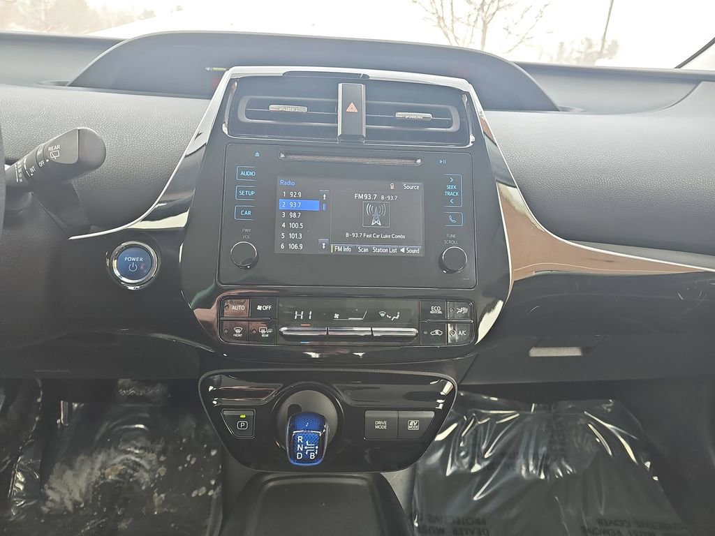 Used 2019 Toyota Prius L Eco image 19