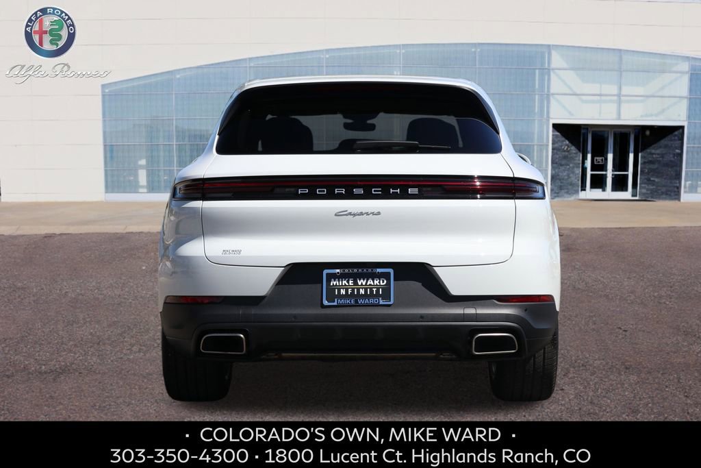 Used 2024 Porsche Cayenne image 4