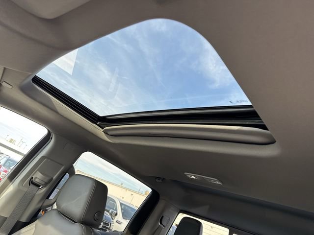 New 2026 GMC Sierra 1500 SLT w/ SLT Premium Package image 22