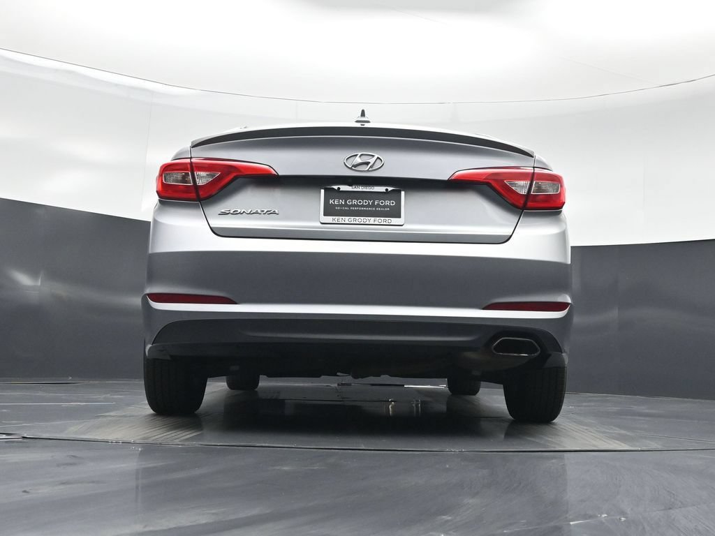 Used 2015 Hyundai Sonata SE w/ Option Group 09 FWD image 44
