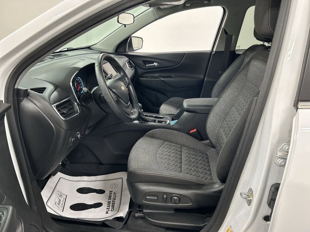 Used 2023 Chevrolet Equinox LT AWD/4WD image 9