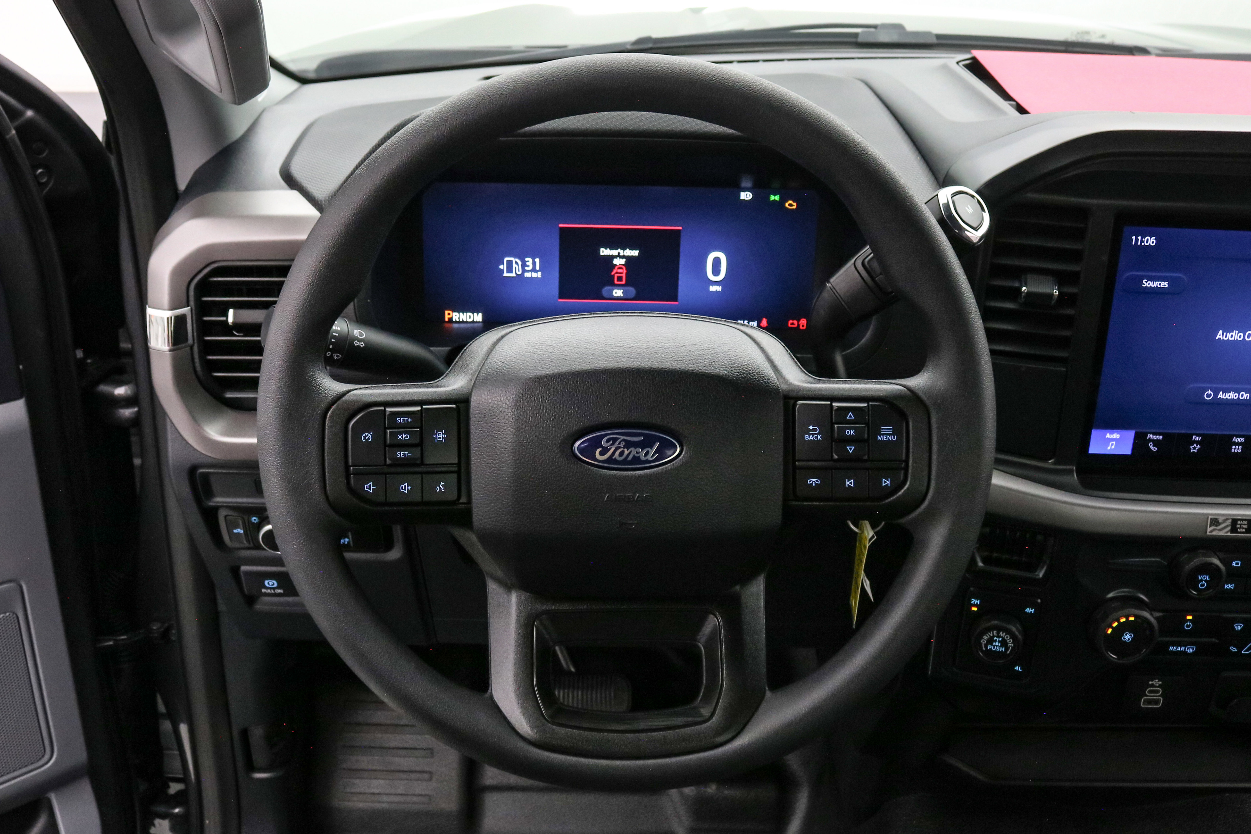 New 2025 Ford F150 XL w/ Equipment Group 103A High image 30