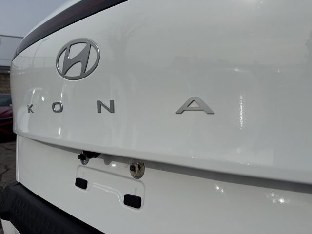 Used 2025 Hyundai Kona SEL image 15