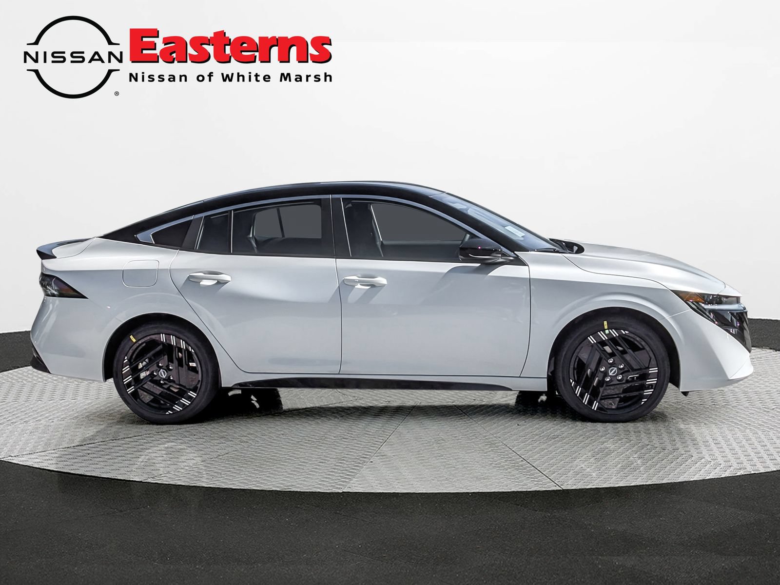 New 2027 Nissan Sentra SR w/ SR All Weather Package FWD image 5