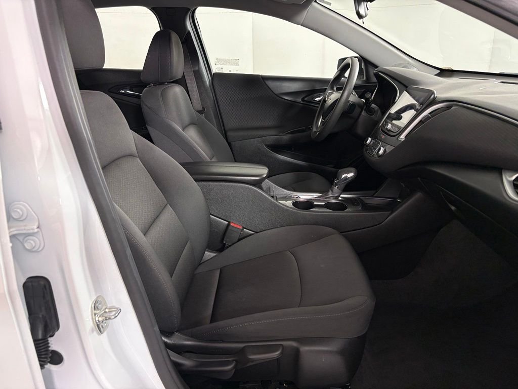 Used 2024 Chevrolet Malibu LT FWD image 38