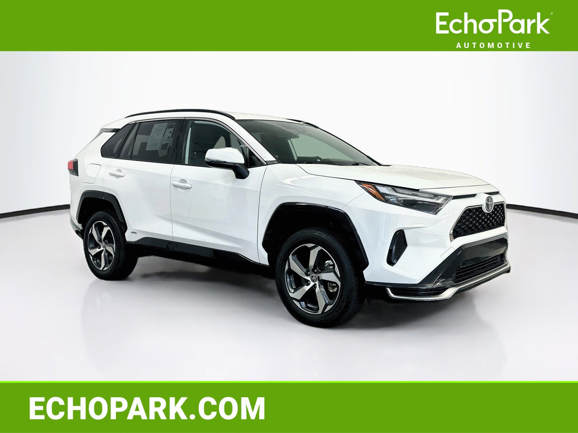 Used 2025 Toyota RAV4 SE