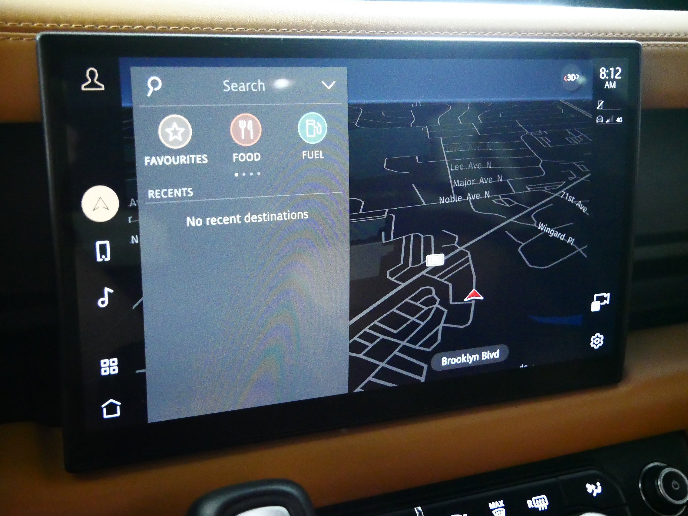 Used 2024 Land Rover Defender 110 X image 31