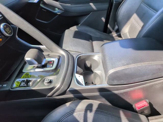 Used 2022 Jaguar E-PACE SE image 27