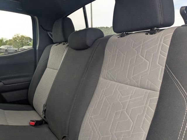 Used 2020 Toyota Tacoma TRD Off-Road w/ Technology Package image 33