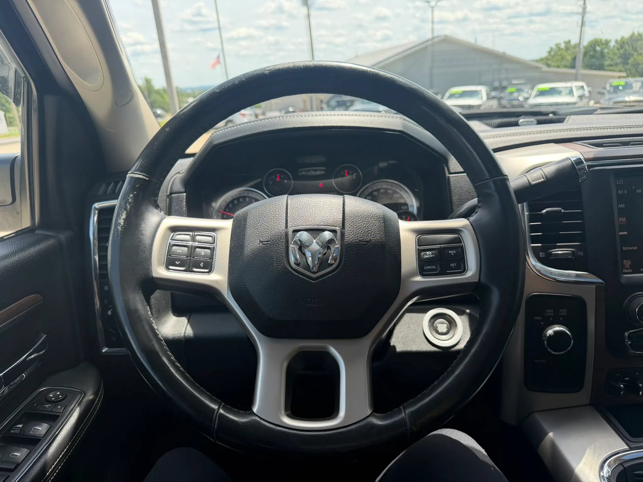 Used 2017 RAM 2500 Laramie w/ Snow Chief Group AWD/4WD image 18