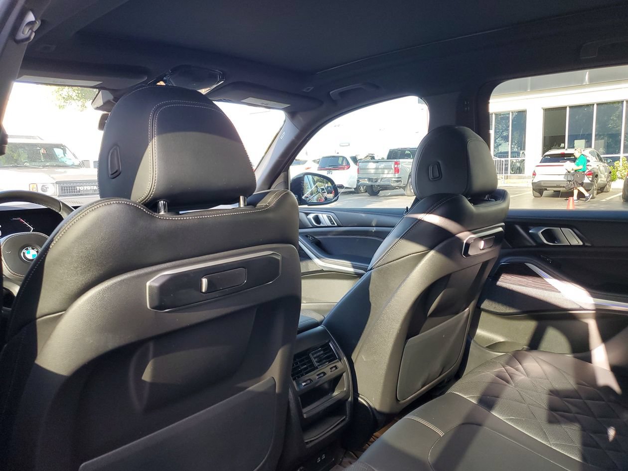 Used 2024 BMW X5 sDrive40i w/ M Sport Package RWD image 9