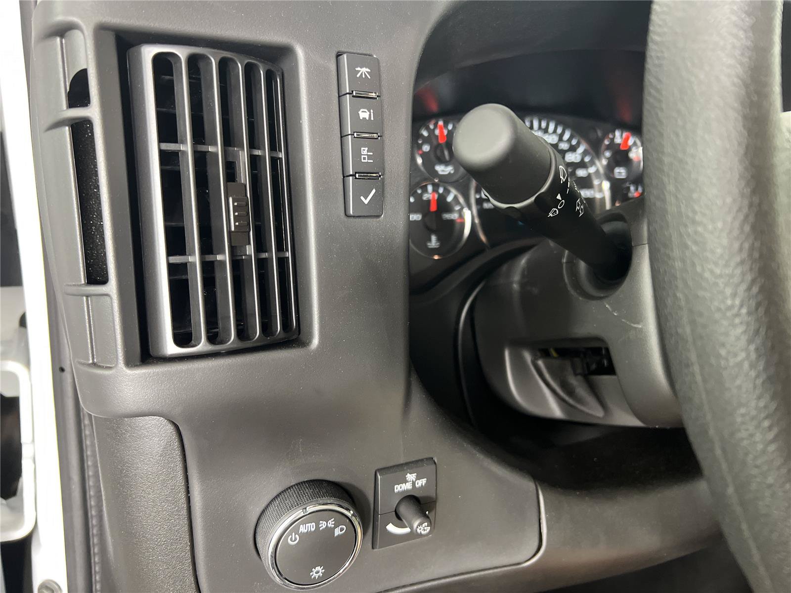 New 2025 GMC Savana 2500 w/ Driver Convenience Package RWD image 26