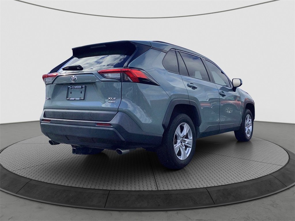 Used 2020 Toyota RAV4 XLE image 7