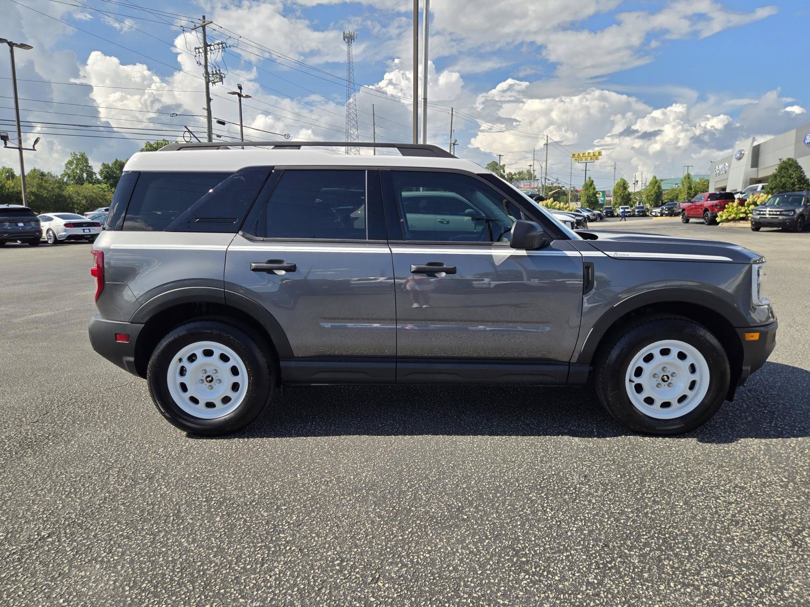 New 2025 Ford Bronco Sport Heritage w/ Convenience Package AWD/4WD image 8