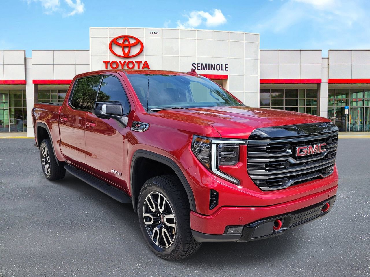 Used 2025 GMC Sierra 1500 AT4 w/ AT4 Premium Package image 2