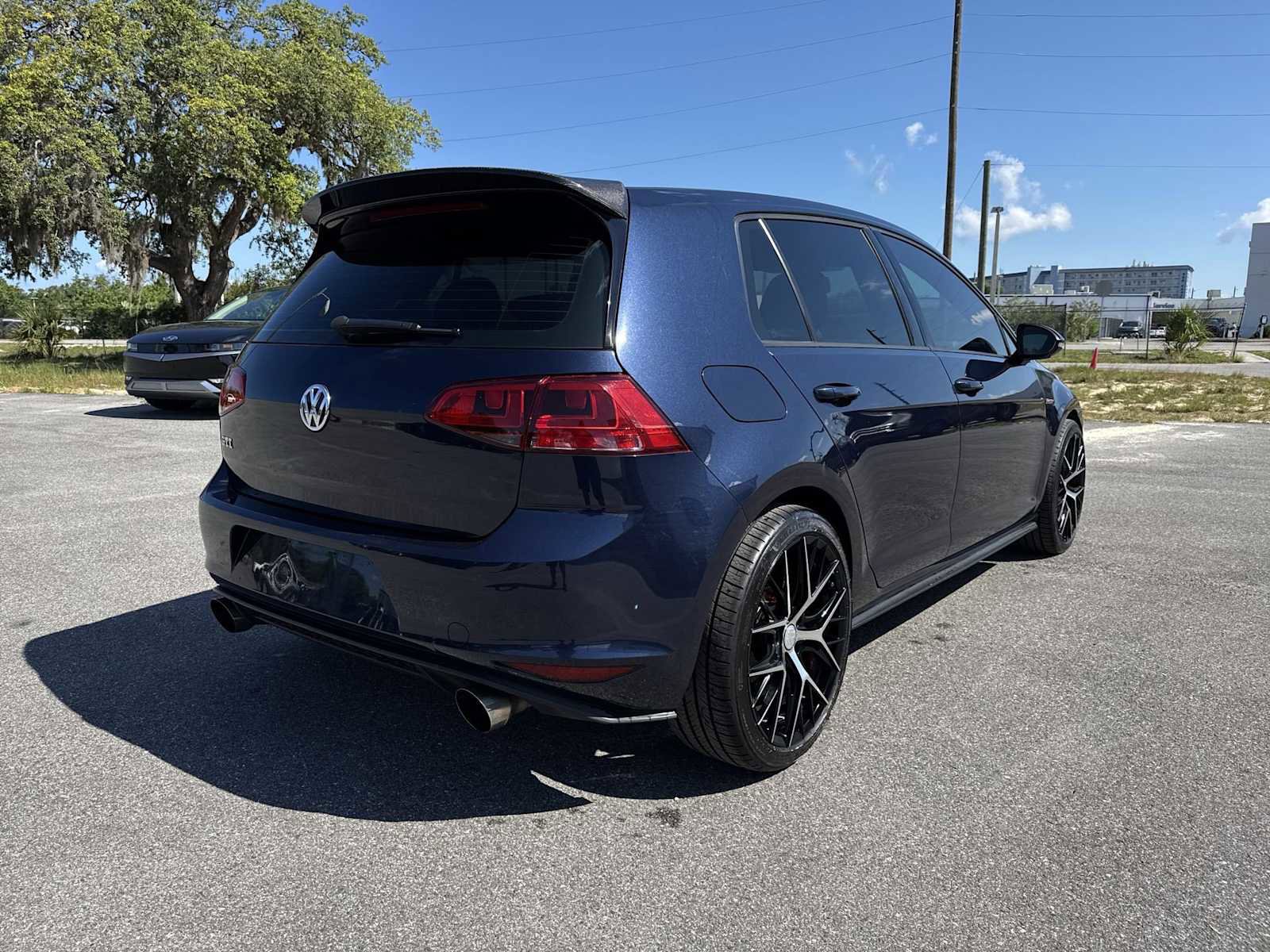 Used 2015 Volkswagen GTI S FWD image 6