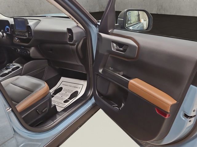 Used 2023 Ford Bronco Sport Outer Banks w/ Tech Package image 18