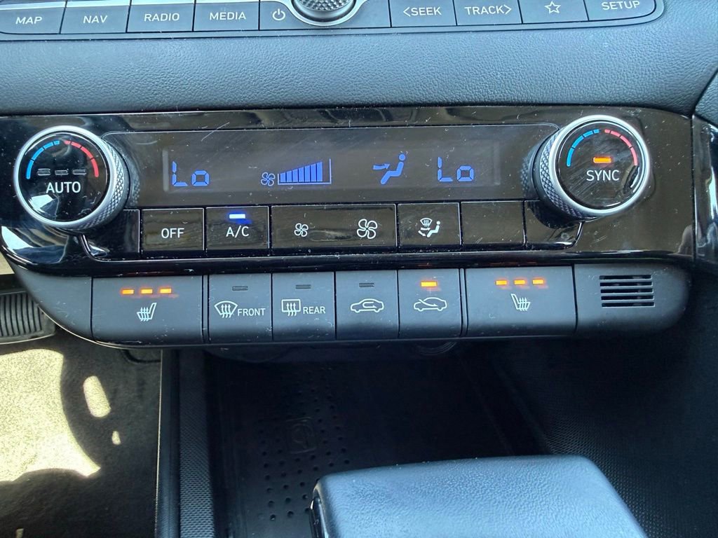 Used 2023 Hyundai Elantra SEL w/ Convenience Package FWD image 23