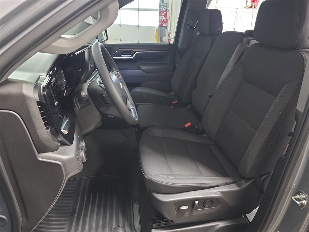 Certified 2025 Chevrolet Silverado 1500 LT image 14