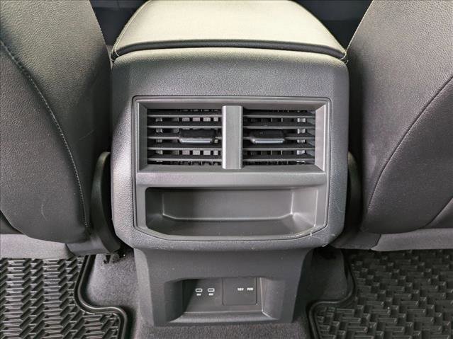 Used 2023 Volkswagen Atlas Cross Sport SEL R-Line image 18