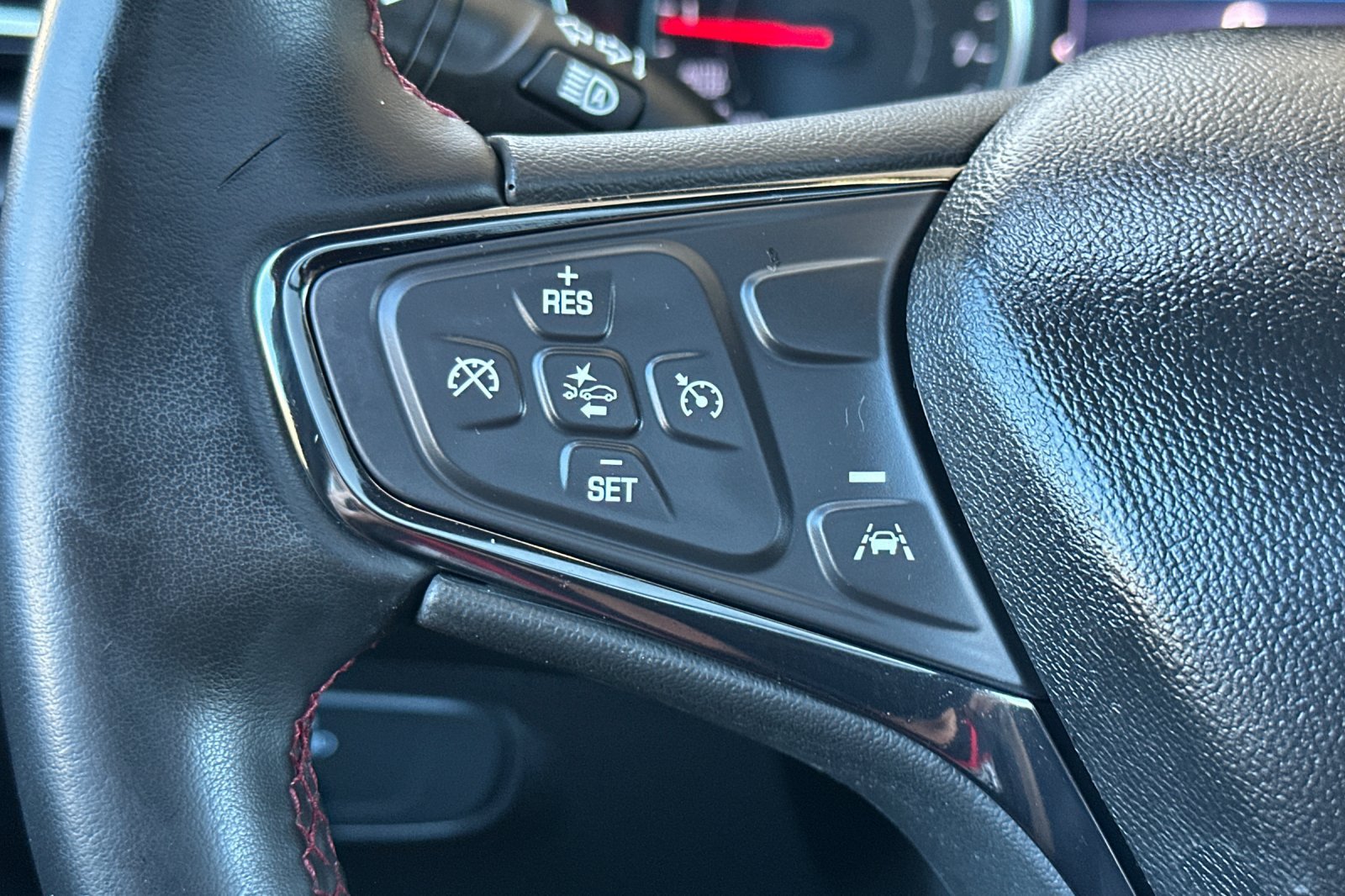 Used 2023 Chevrolet Equinox RS AWD/4WD image 26