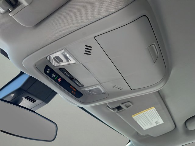 Used 2024 Chevrolet Equinox LT AWD/4WD image 23