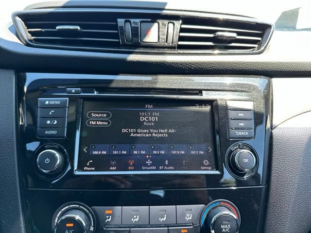 Used 2021 Nissan Rogue Sport S FWD image 10