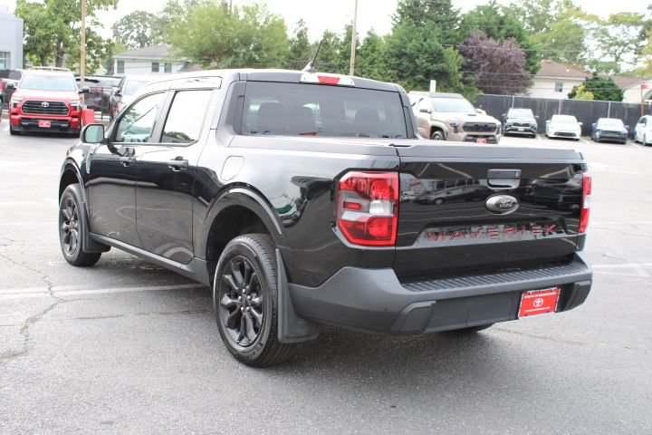 Used 2023 Ford Maverick XLT w/ Black Appearance Package FWD image 3