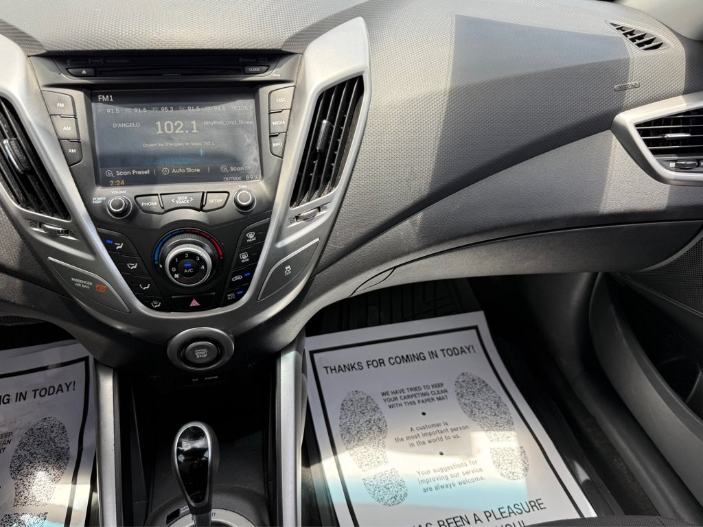 Used 2013 Hyundai Veloster RE:MIX Edition FWD image 33