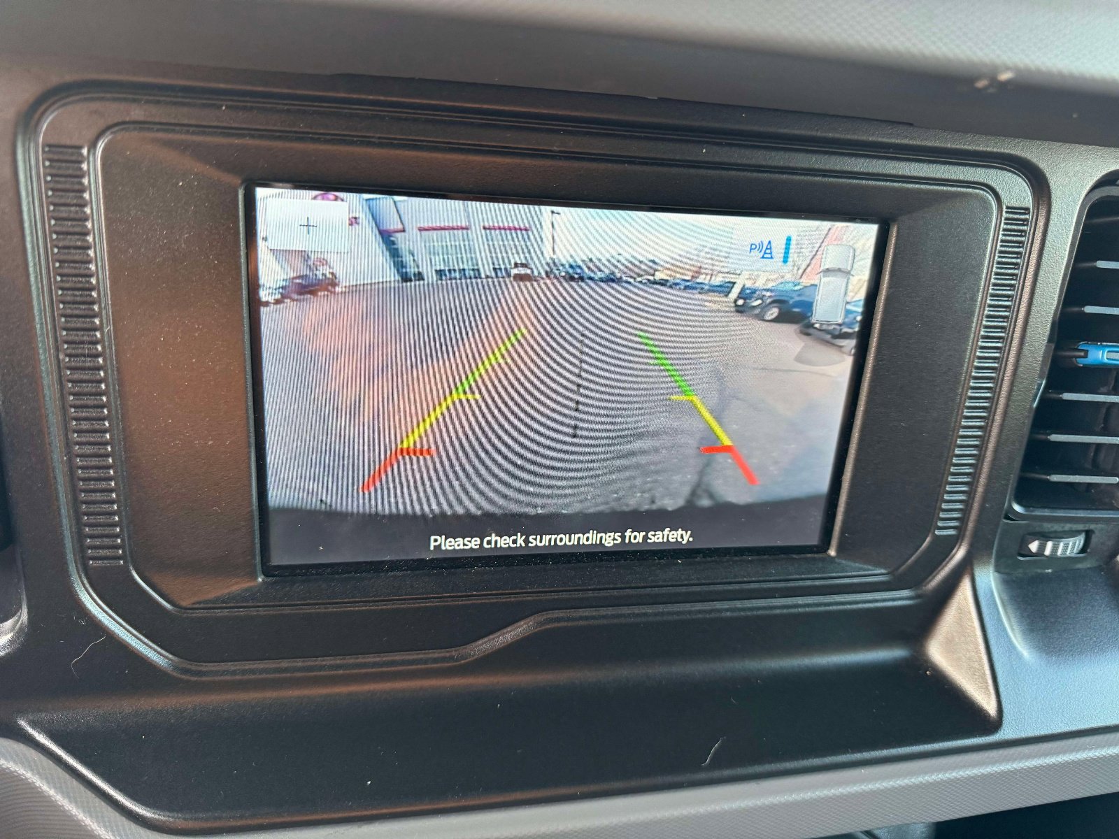 Used 2022 Ford Bronco Black Diamond image 32