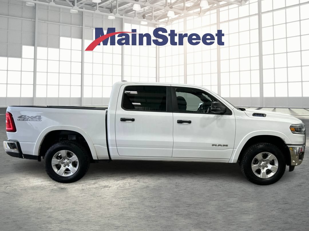 Used 2025 RAM 1500 Big Horn AWD/4WD image 6