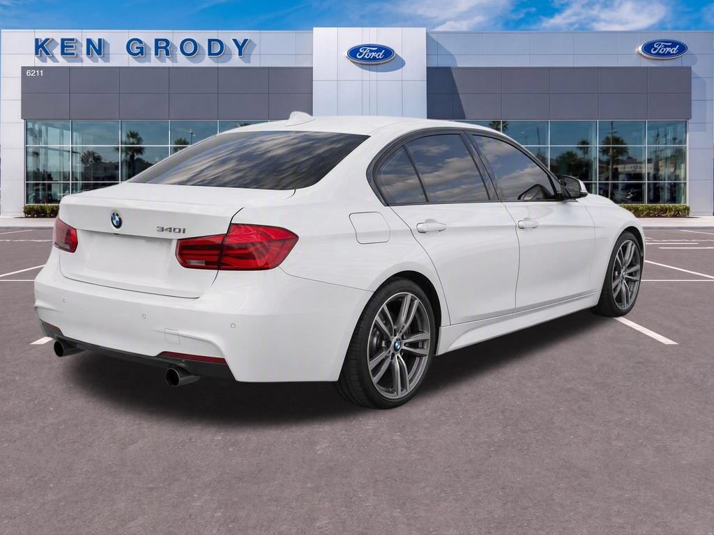 Used 2016 BMW 340i Sedan RWD image 5