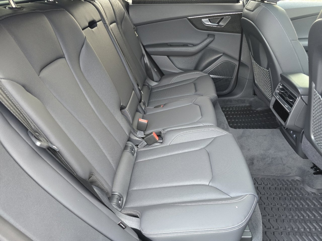 New 2026 Audi Q8 Premium Plus image 33