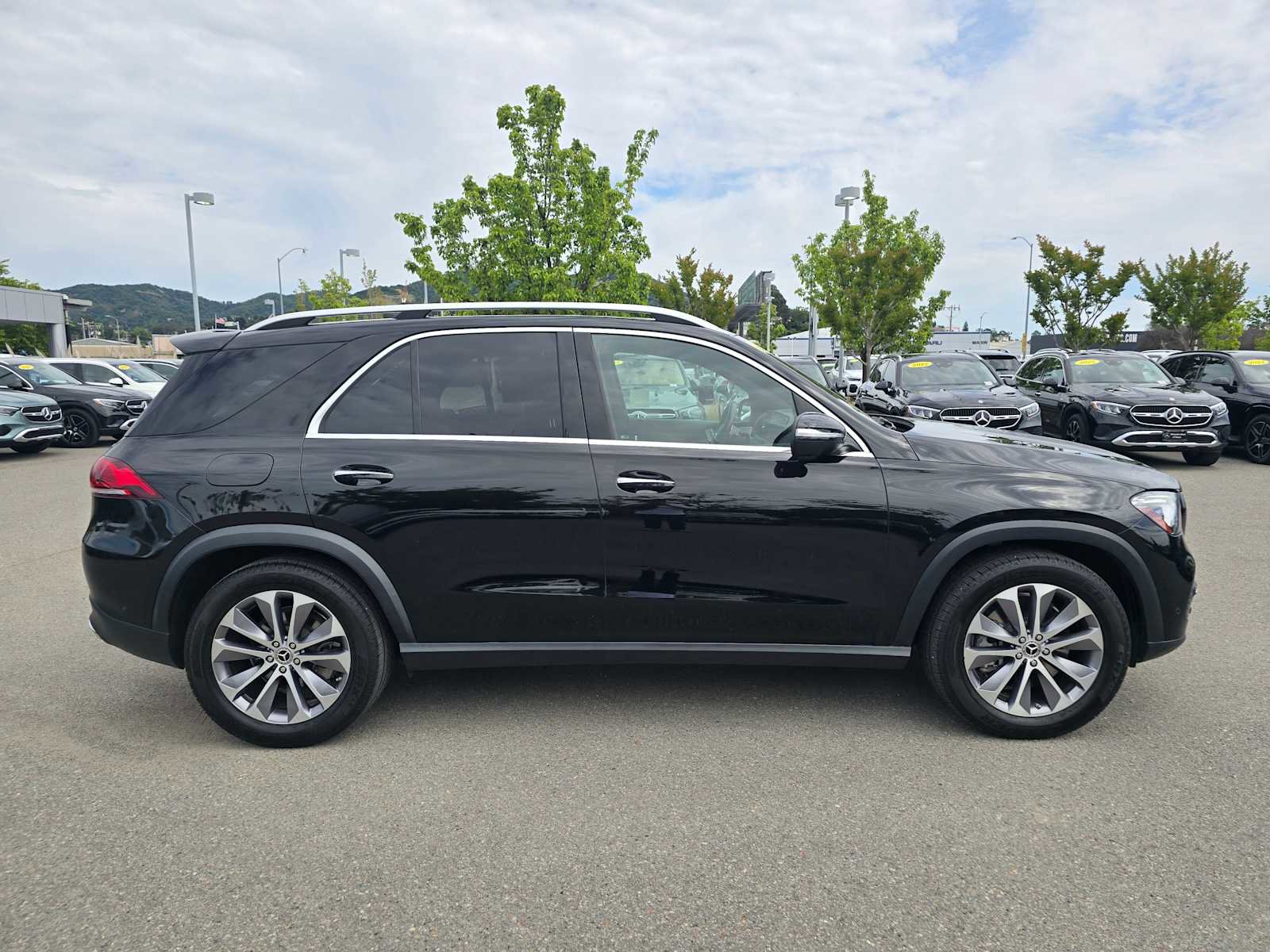 Used 2023 Mercedes-Benz GLE 450 4MATIC image 11
