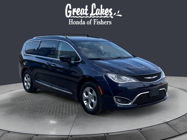 Used 2017 Chrysler Pacifica Touring-L Plus FWD image 7