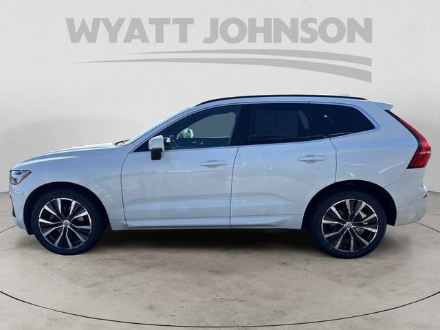 Used 2022 Volvo XC60 B5 Momentum w/ Protection Package Premier FWD image 2