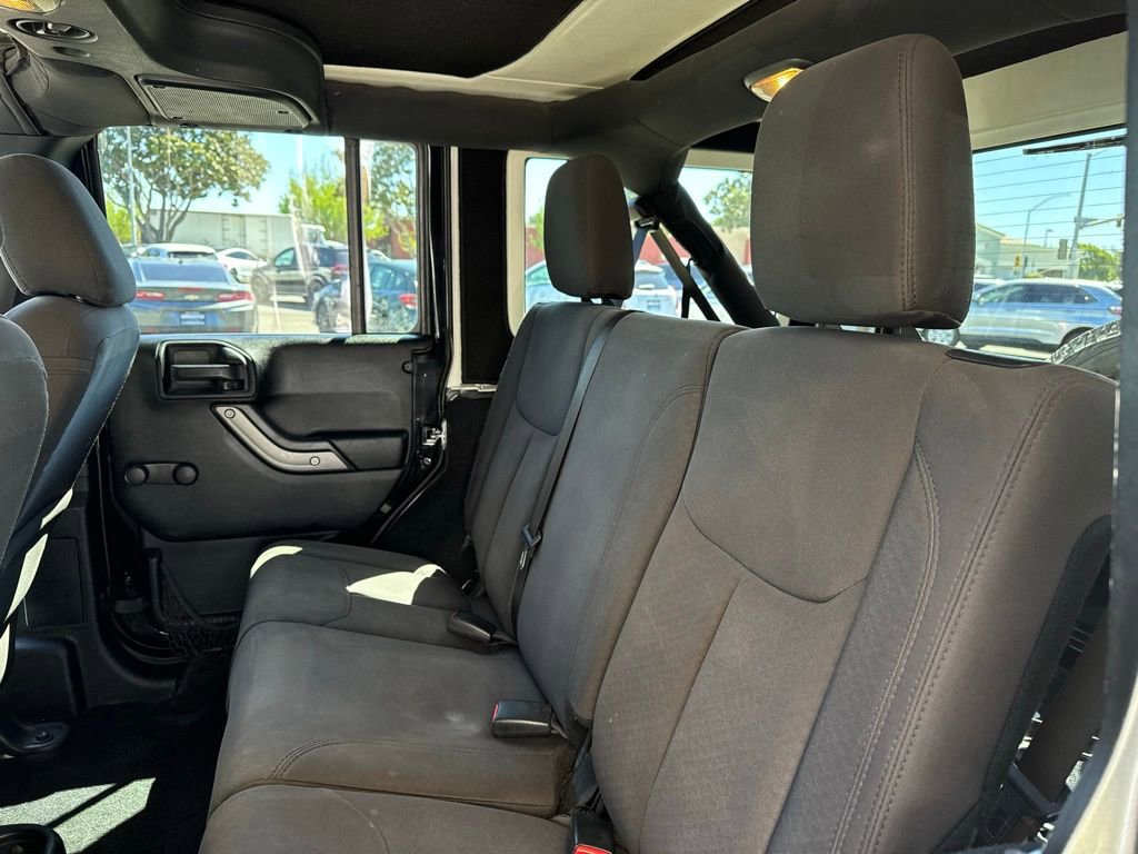 Used 2017 Jeep Wrangler Unlimited Sport w/ Connectivity Group AWD/4WD image 24