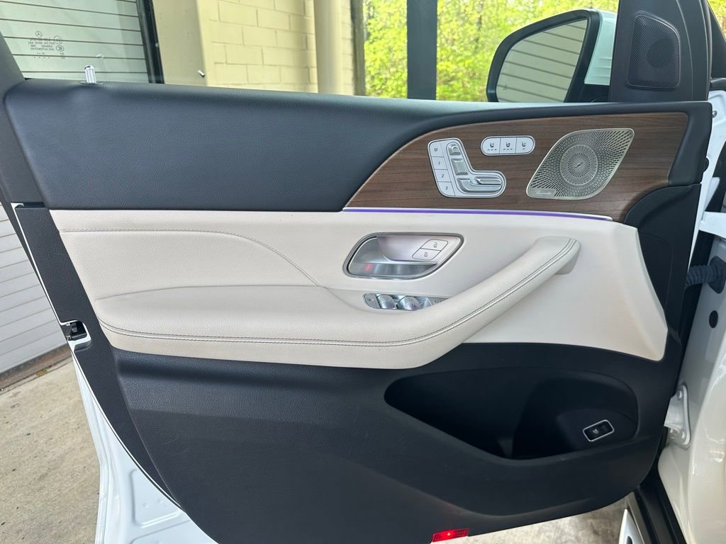 Used 2022 Mercedes-Benz GLS 450 4MATIC image 17