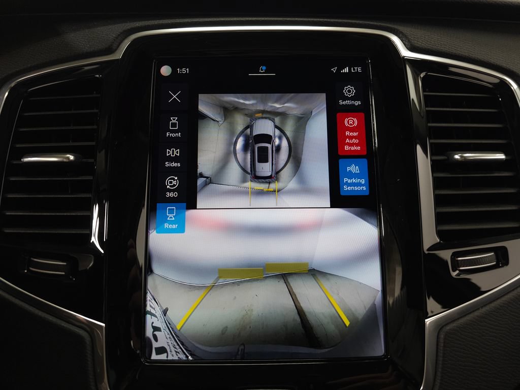 Certified 2025 Volvo XC90 B6 Plus w/ Protection Package AWD/4WD image 26